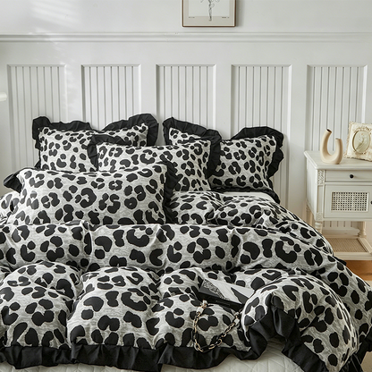 🛌Leopard Print Ruffle Duvet Cover Set – 3-Piece Bedding Set